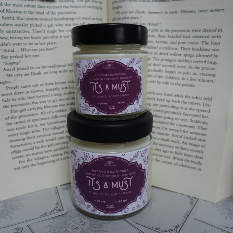 It's a MUST - Lumânare parfumată
