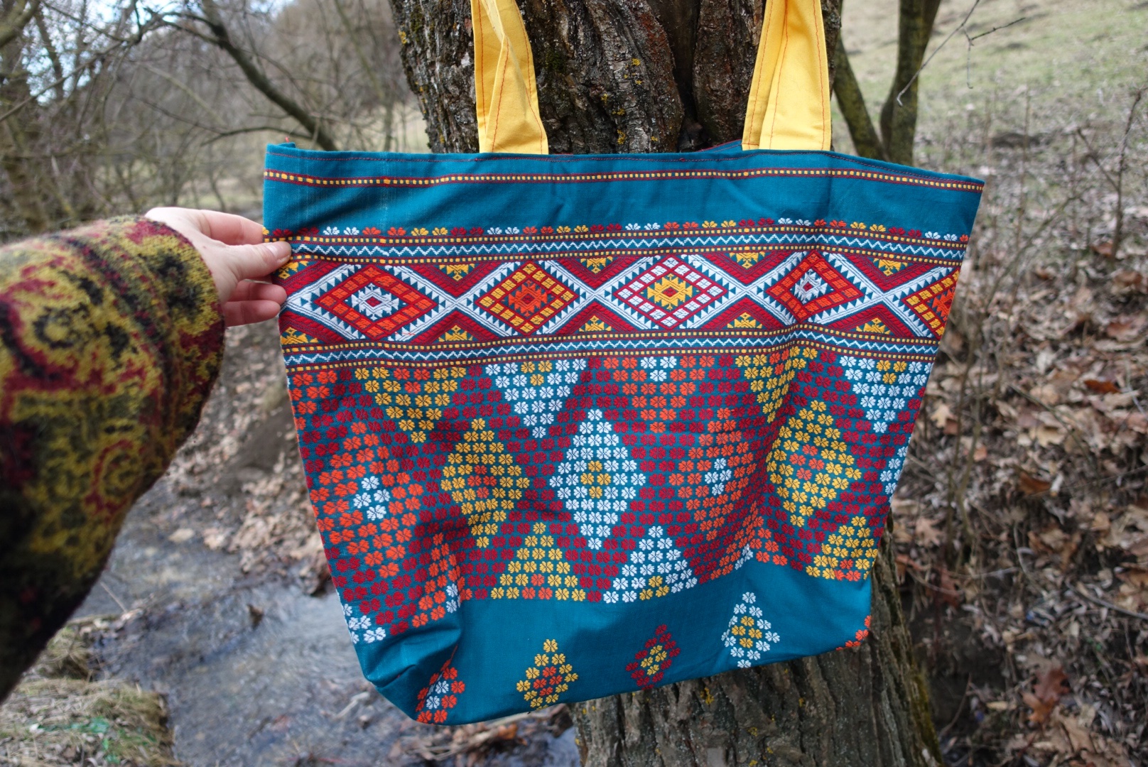 Tradițional – Traistă cu Motive Geometrice