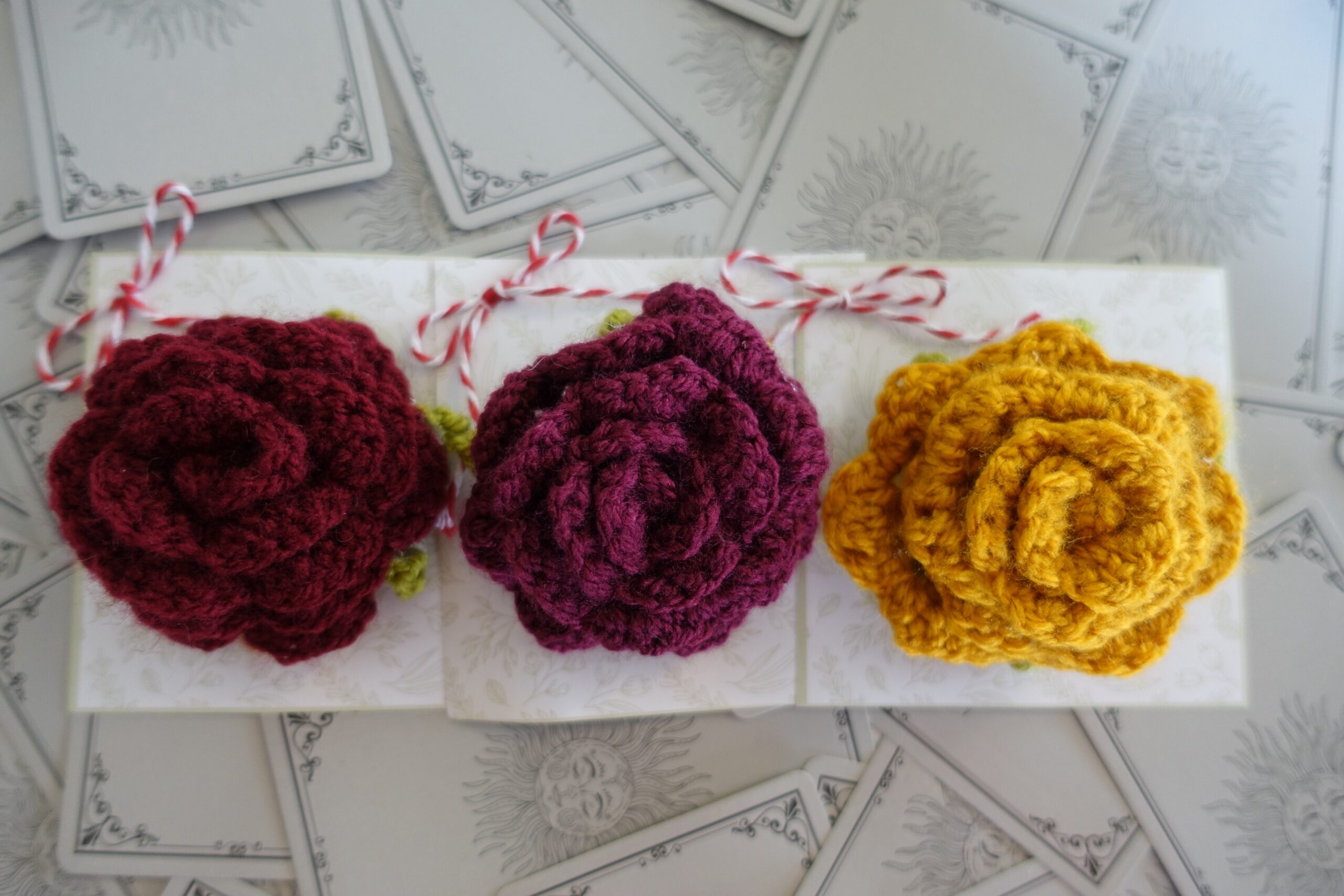 Broșă Trandafir – Un Mărțișor Atemporal